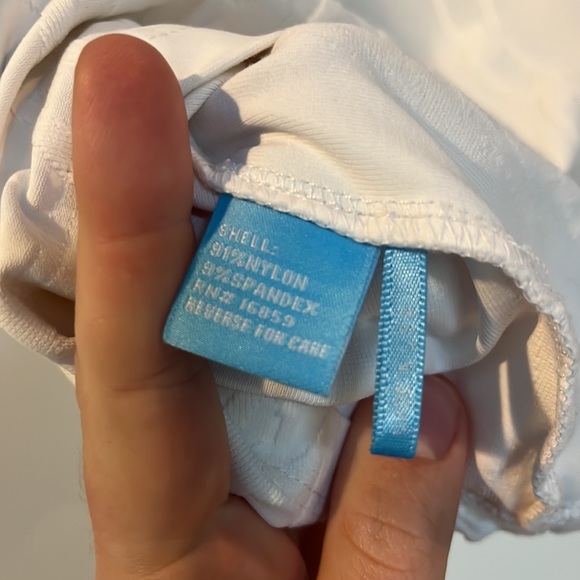 J. McLaughlin White Halter tank size S - Picture 6 of 6